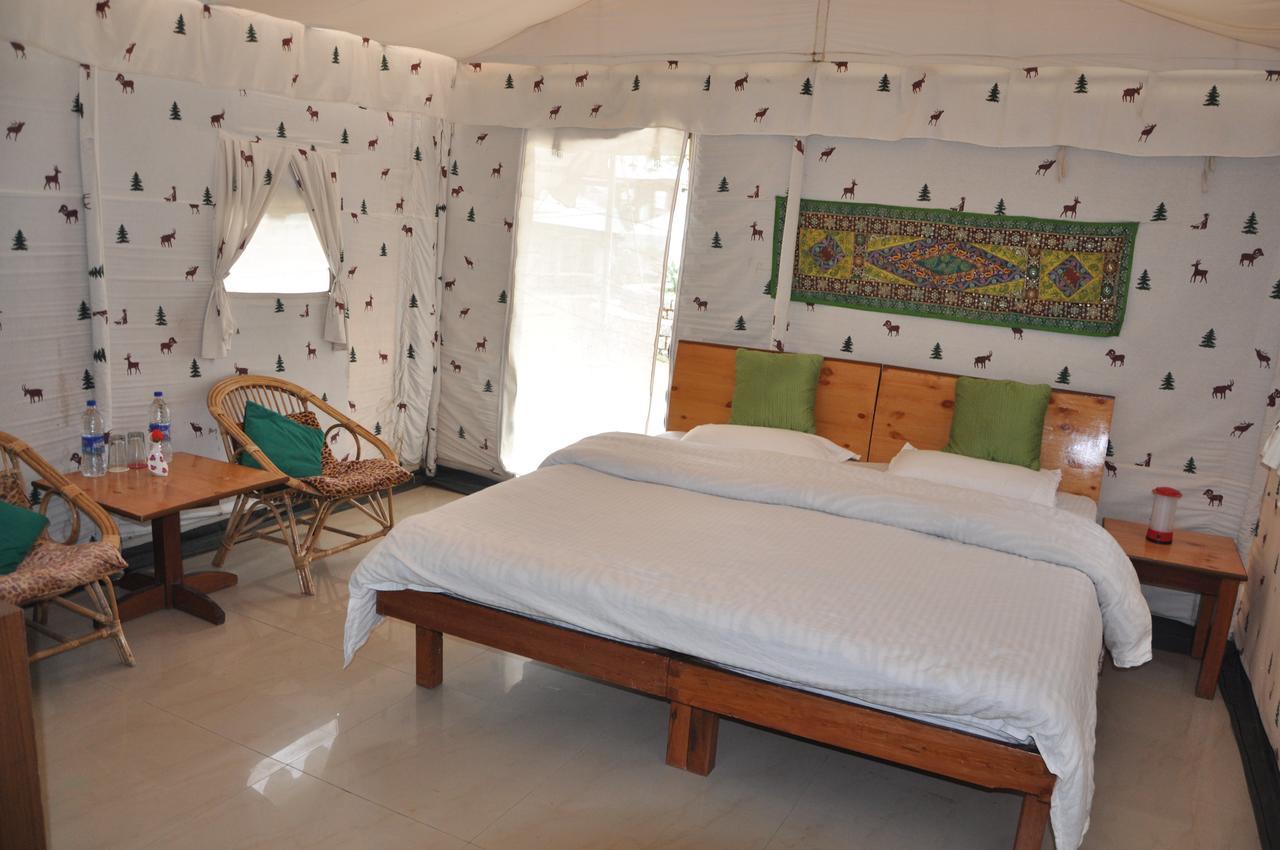 Tatva Bir Tents And Hotel Kangar Exterior foto