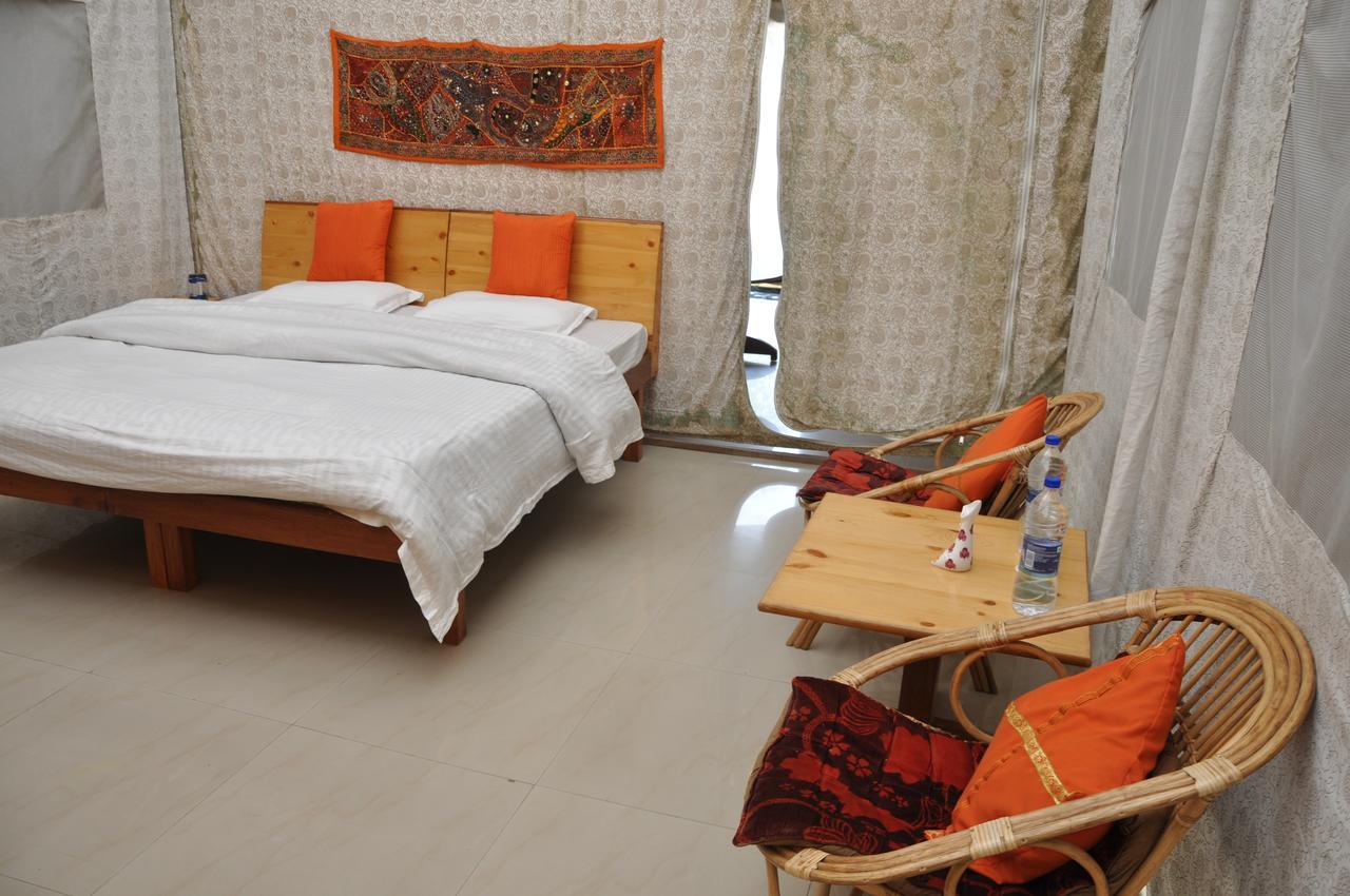 Tatva Bir Tents And Hotel Kangar Exterior foto